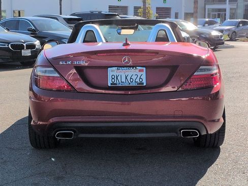 Used 2016 Mercedes-Benz SLK 300 image 9