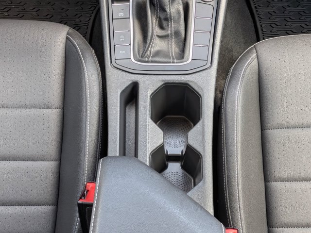 Used 2024 Volkswagen Jetta SE FWD image 18