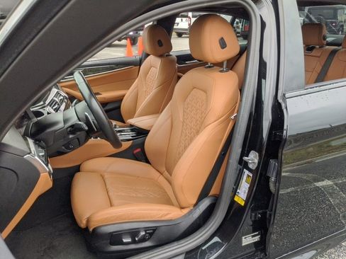 Used 2023 BMW 530i w/ M Sport Package image 33