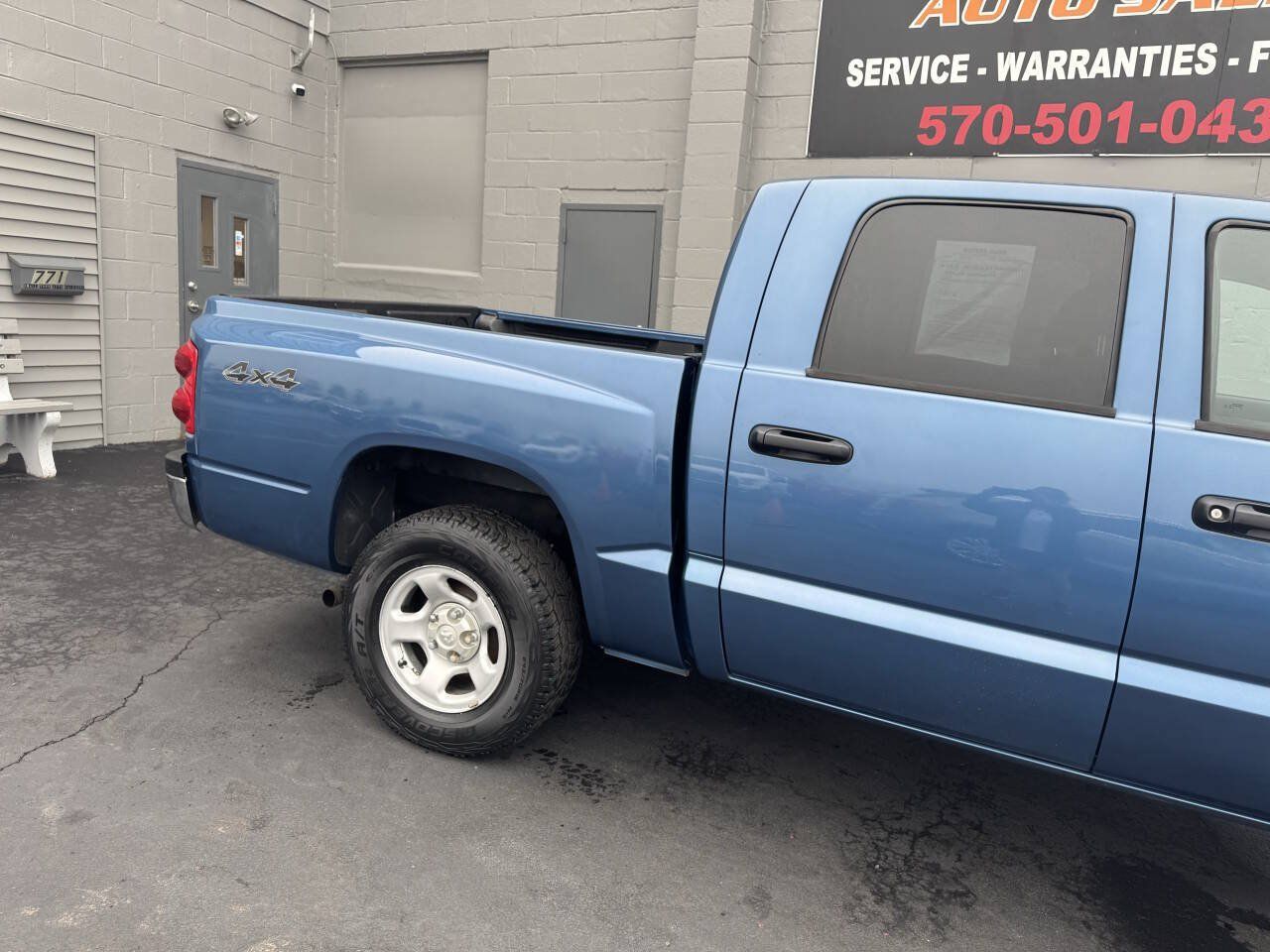 Used 2005 Dodge Dakota ST AWD/4WD image 9