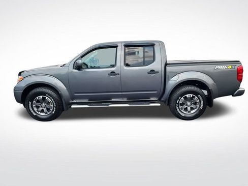 Used 2019 Nissan Frontier PRO-4X AWD/4WD image 2