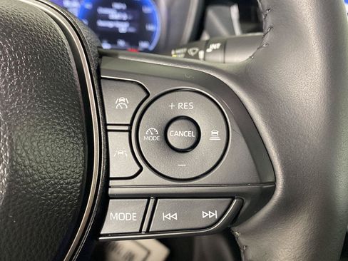 Used 2026 Toyota Corolla SE w/ SE Package FWD image 19