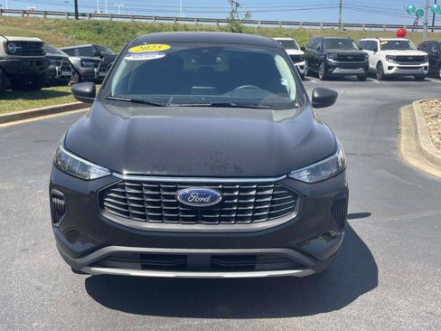 Certified 2025 Ford Escape Active FWD image 2