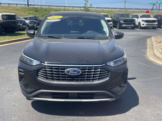 Certified 2025 Ford Escape Active FWD video 2