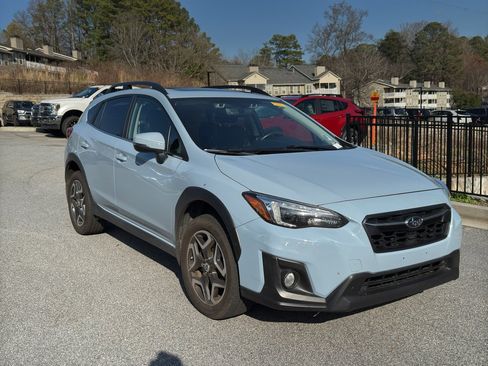 Used 2018 Subaru Crosstrek 2.0i Limited image 3
