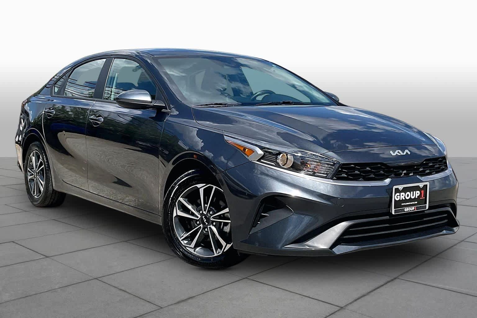 Used 2024 Kia Forte LXS FWD image 3