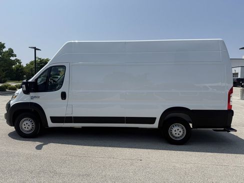 Used 2024 RAM ProMaster 3500 w/ Delivery Van Package image 9