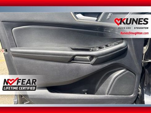Used 2020 Ford Edge SEL w/ Convenience Package AWD/4WD image 16