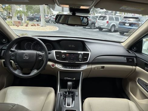 Used 2014 Honda Accord EX-L image 10