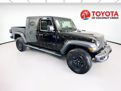 Used 2025 Jeep Gladiator Sport