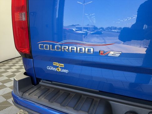 Used 2019 Chevrolet Colorado Z71 AWD/4WD image 17