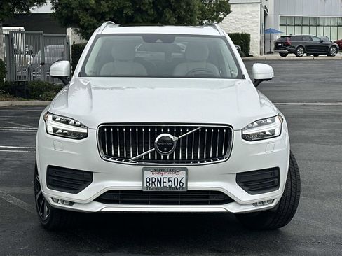 Used 2020 Volvo XC90 T6 Momentum image 2