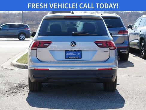 Certified 2023 Volkswagen Tiguan SE image 6