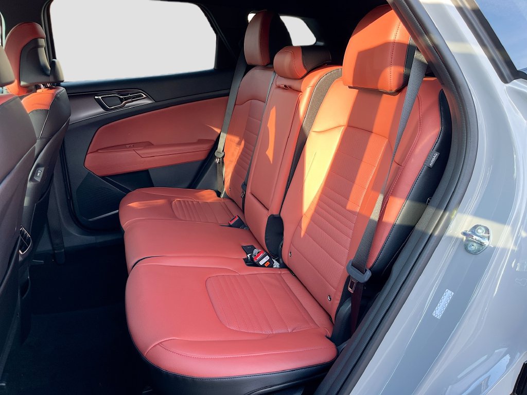 New 2026 Kia Sportage SX FWD image 31
