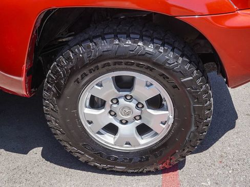 Used 2012 Toyota Tacoma PreRunner w/ TRD Off-Road Pkg RWD image 9