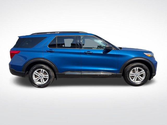Used 2022 Ford Explorer XLT w/ Equipment Group 202A AWD/4WD image 10