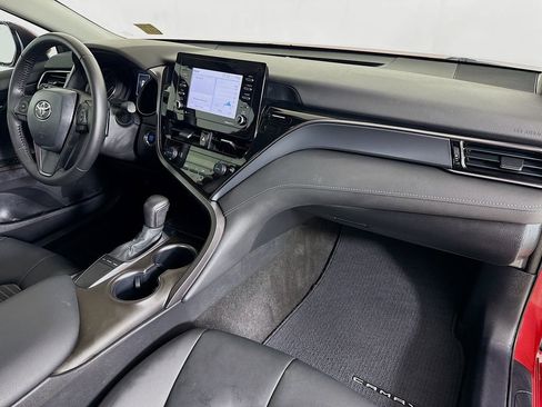 Used 2023 Toyota Camry SE image 26