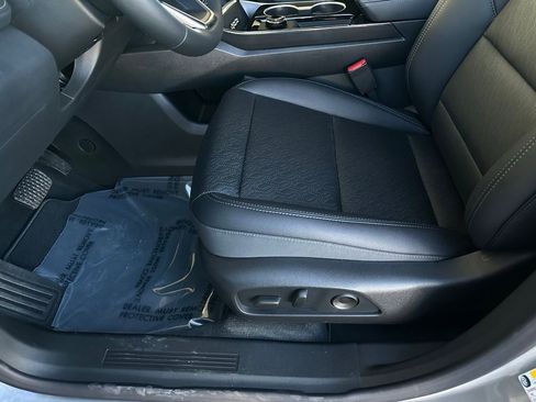 New 2026 Chevrolet Equinox LT w/ Convenience Package II image 12