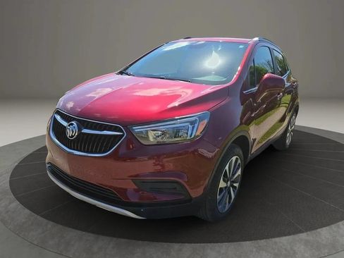 Used 2021 Buick Encore Preferred AWD/4WD image 2