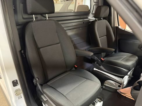 Used 2020 Mercedes-Benz Sprinter 2500 image 28