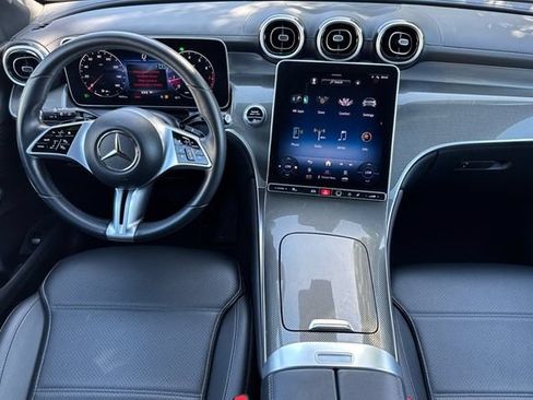 Used 2023 Mercedes-Benz GLC 300 image 15