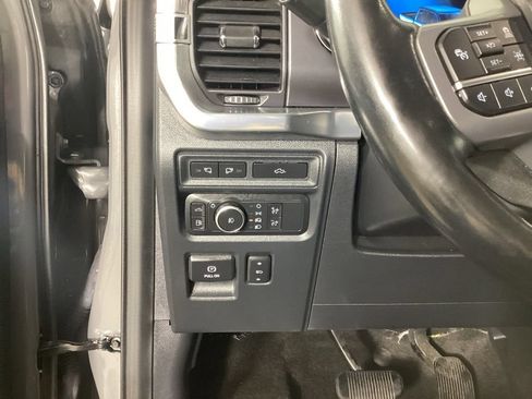 Used 2021 Ford F150 Lariat w/ Equipment Group 502A High AWD/4WD image 13