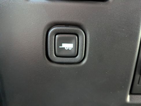 New 2025 Chevrolet Express 3500 w/ Driver Convenience Package image 38