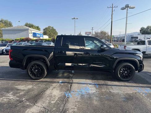 Used 2025 Toyota Tundra Limited AWD/4WD image 4