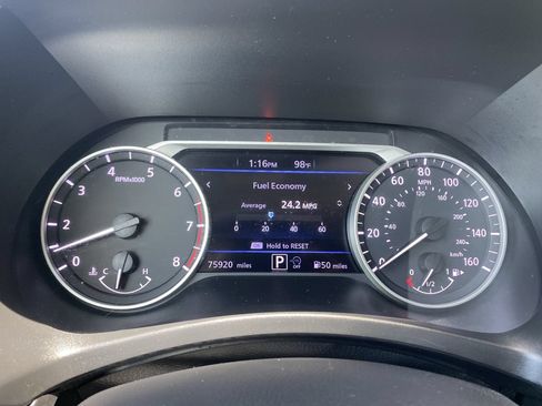 Used 2024 Nissan Sentra SV FWD image 32
