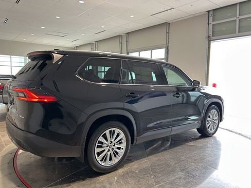 New 2026 Toyota Grand Highlander AWD image 8