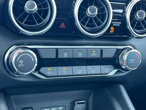 New 2025 Nissan Sentra SV w/ Trunk Package image 21