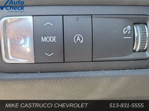 Used 2026 GMC Acadia Elevation w/ Elevation Premium Package FWD image 21