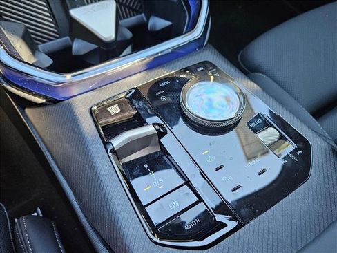 Certified 2025 BMW X3 xDrive30i w/ Premium Package image 22