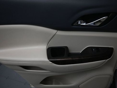 Used 2020 GMC Acadia Denali w/ Trailering Package image 42