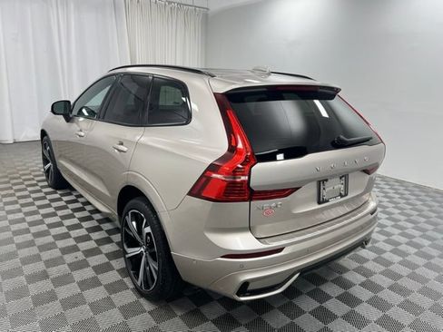 Used 2024 Volvo XC60 B5 Ultimate w/ Protection Package Premier AWD/4WD image 6