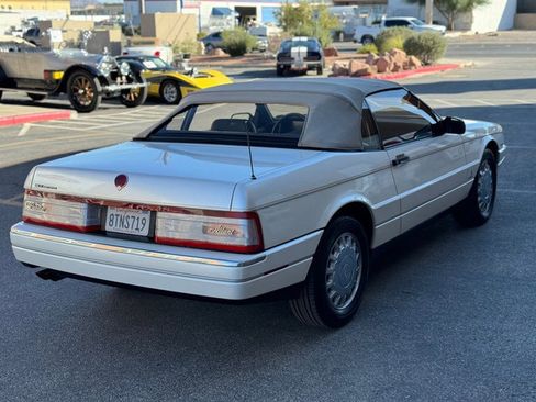 Used 1993 Cadillac Allante image 10