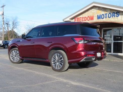 Used 2025 INFINITI QX80 Luxe image 8