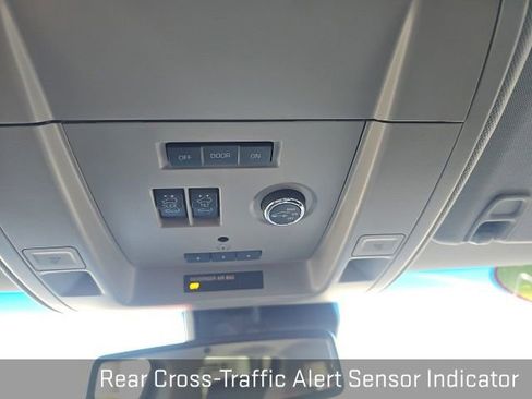 Used 2017 Chevrolet Suburban LT image 50