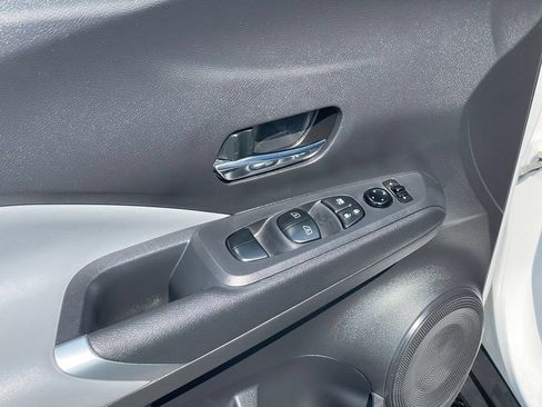 Certified 2021 Nissan Kicks SR w/ SR Premium Package FWD image 14