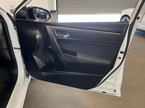 Used 2017 Toyota Corolla LE w/ Carpet Mat Package (TMS) FWD image 13
