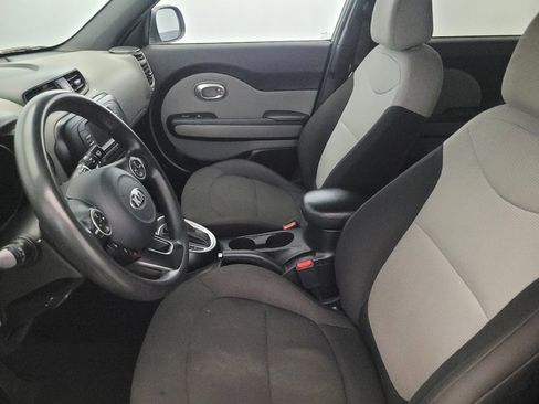 Used 2018 Kia Soul image 17