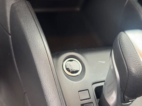 Used 2025 Nissan Kicks Play S image 20