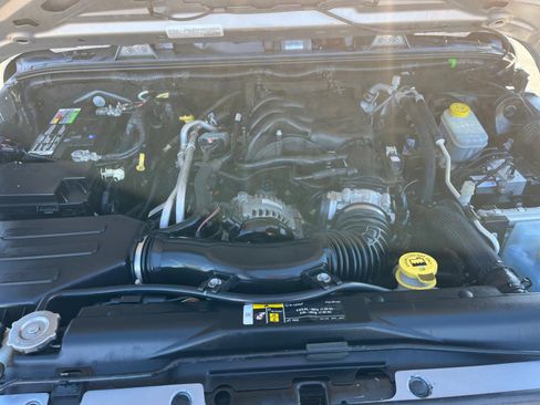 Used 2018 Jeep Wrangler Unlimited Sport S image 21