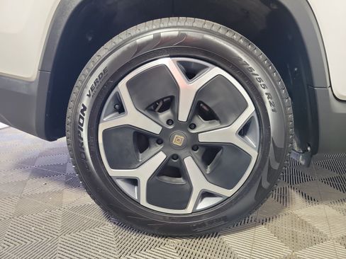 Used 2024 Rivian R1T Adventure AWD/4WD image 12
