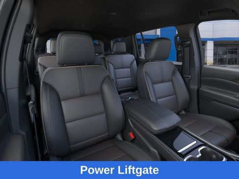 New 2026 Chevrolet Traverse High Country w/ LPO, Floor Liner Package AWD/4WD image 17