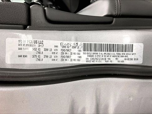 Used 2018 Jeep Grand Cherokee Laredo image 35