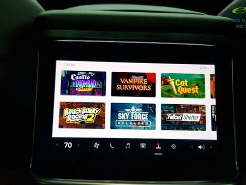 Used 2022 Tesla Model X AWD/4WD image 56