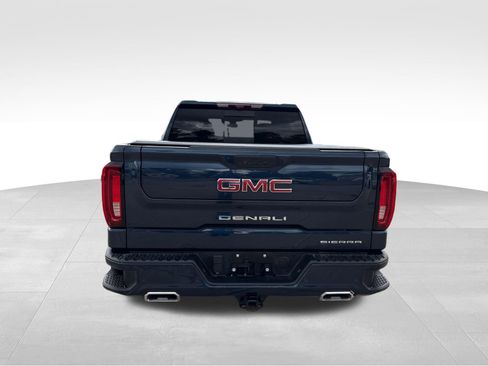 Used 2021 GMC Sierra 1500 Denali w/ Denali Ultimate Package AWD/4WD image 18