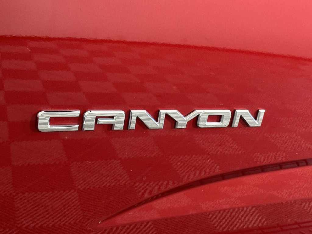 Used 2017 GMC Canyon SLE RWD image 31