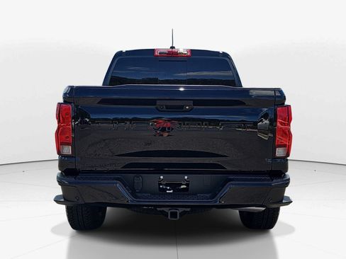Used 2026 Chevrolet Colorado Trail Boss AWD/4WD image 5